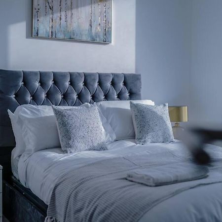 Stunning 2-Bed Premium Apartment - Free Wi-Fi เพรสตัน ภายนอก รูปภาพ