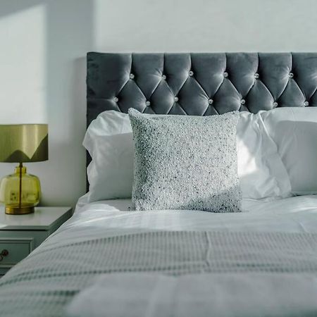 Stunning 2-Bed Premium Apartment - Free Wi-Fi เพรสตัน ภายนอก รูปภาพ