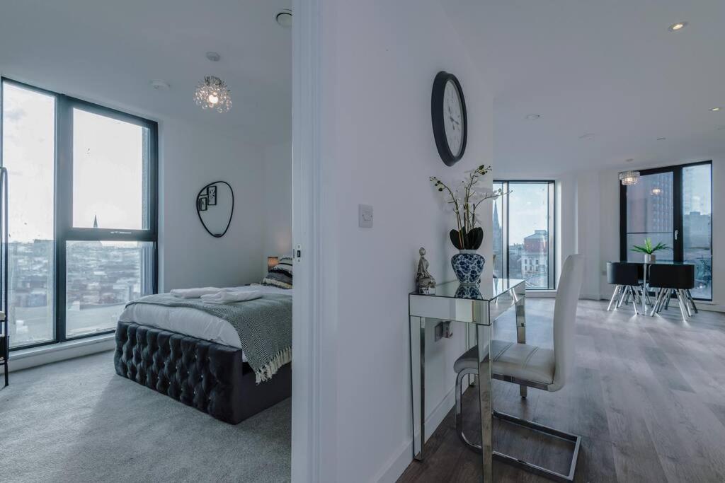 Stunning 2-Bed Premium Apartment - Free Wi-Fi เพรสตัน ภายนอก รูปภาพ