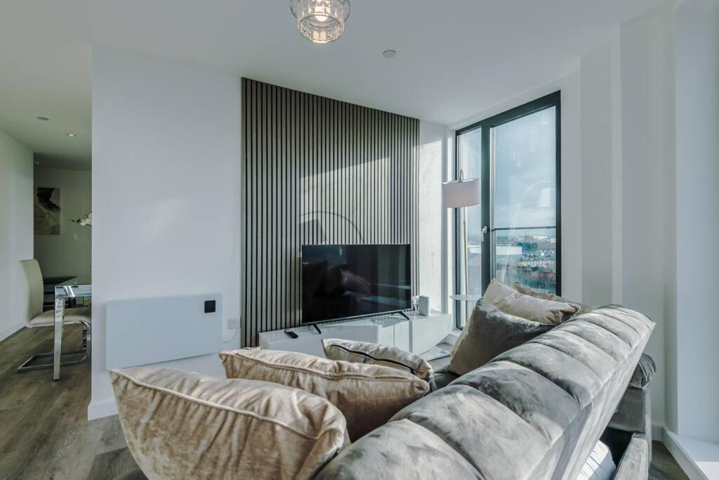 Stunning 2-Bed Premium Apartment - Free Wi-Fi เพรสตัน ภายนอก รูปภาพ
